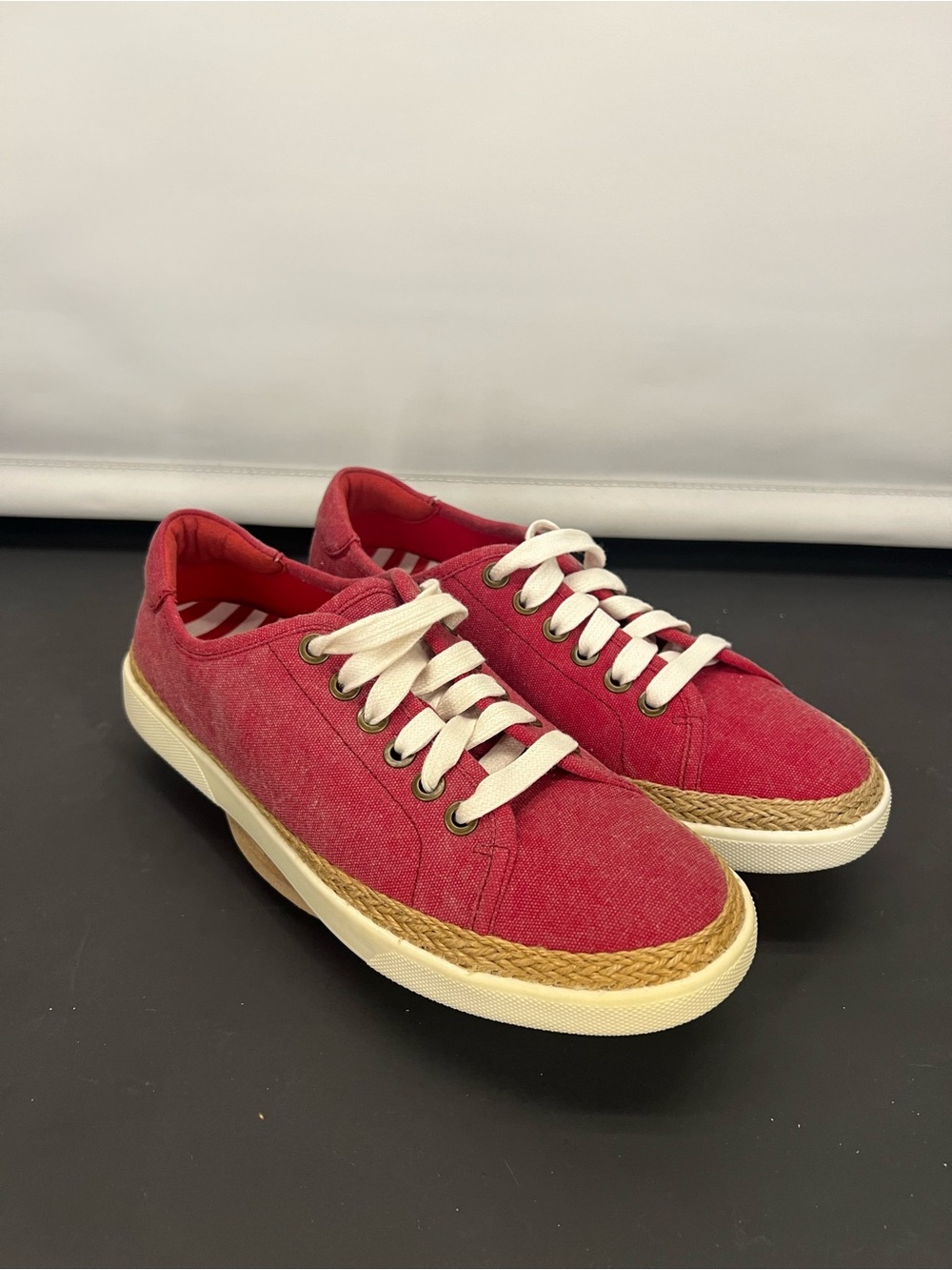 Vionic Hattie Espadrille Canvas Comfort Sneakers Red size 6.5 womens